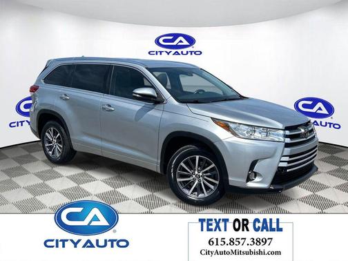 Celestial Silver Metallic 2017 Toyota Highlander XLE