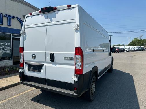 Bright White Clearcoat 2024 RAM ProMaster 2500 Tradesman