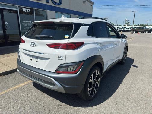 Lunar White 2023 Hyundai KONA Limited