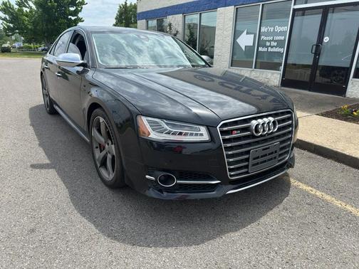 Brilliant Black 2015 Audi S8 4.0T
