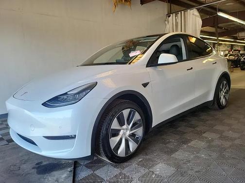 Pearl White Multi-Coat 2021 Tesla Model Y Long Range Dual Motor All-Wheel Drive