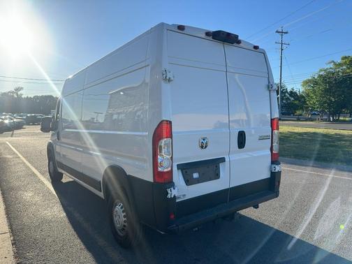 Bright White Clearcoat 2026 RAM ProMaster 3500 High Roof