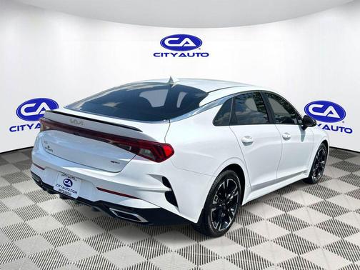 Glacial White Pearl 2024 Kia K5 GT-Line
