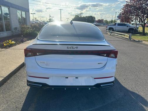 Glacial White Pearl 2024 Kia K5 GT-Line