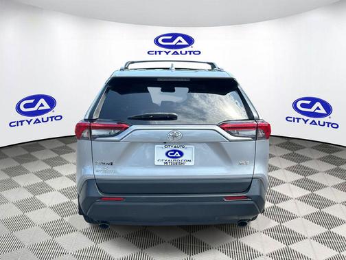 Silver Sky Metallic 2020 Toyota RAV4 XLE
