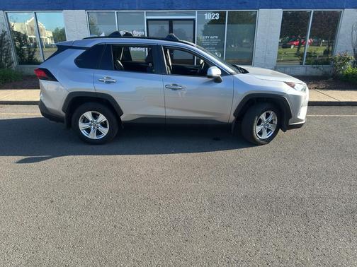 Silver Sky Metallic 2020 Toyota RAV4 XLE