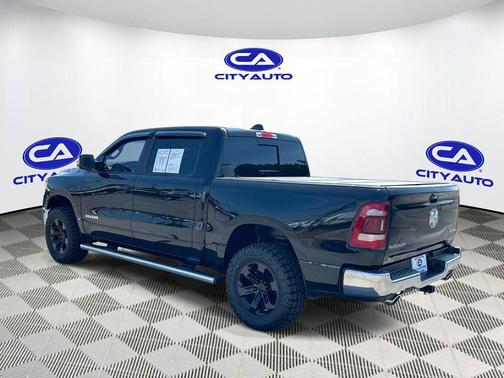 Diamond Black Crystal Pearlcoat 2023 RAM 1500 Laramie