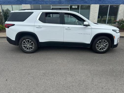 Summit White 2023 Chevrolet Traverse LT Leather