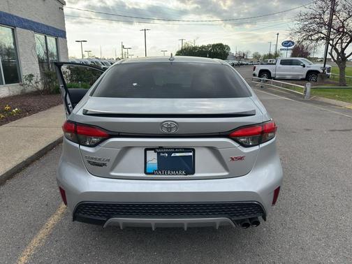 Classic Silver Metallic 2022 Toyota Corolla XSE