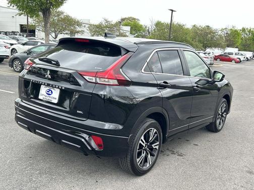 Labrador Black Pearl 2025 Mitsubishi Eclipse Cross SEL