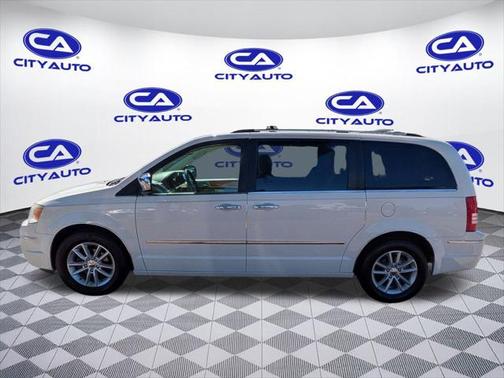 2010 Chrysler Town & Country Limited