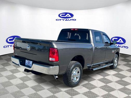 Granite Crystal Metallic Clearcoat 2017 RAM 2500 SLT Crew Cab 4x2 6'4' Box