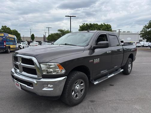 Granite Crystal Metallic Clearcoat 2017 RAM 2500 SLT Crew Cab 4x2 6'4' Box