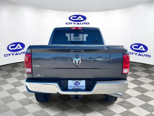 Granite Crystal Metallic Clearcoat 2017 RAM 2500 SLT Crew Cab 4x2 6'4' Box
