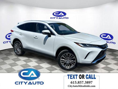 Wind Chill Pearl 2024 Toyota Venza XLE