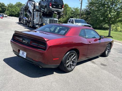 Octane Red Pearlcoat 2019 Dodge Challenger R/T
