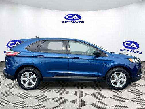 Atlas Blue Metallic 2023 Ford Edge SE