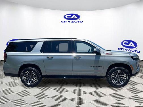 Sterling Gray Metallic 2025 Chevrolet Suburban 4WD Z71