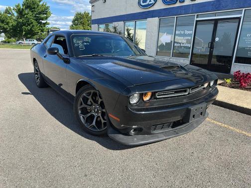Pitch Black Clearcoat 2022 Dodge Challenger GT