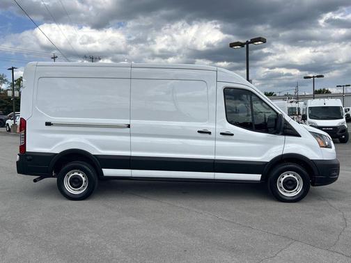 Oxford White 2024 Ford Transit-250 Base
