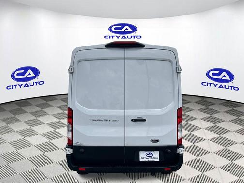 Oxford White 2024 Ford Transit-250 Base