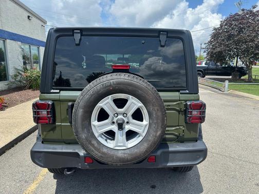 Sarge Green Clearcoat 2023 Jeep Wrangler Sport S