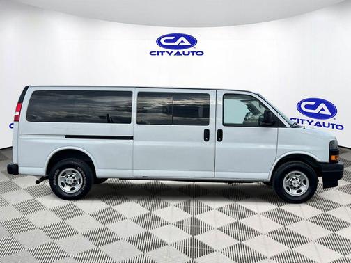 2022 Chevrolet Express 3500 RWD 3500 Extended Wheelbase LS