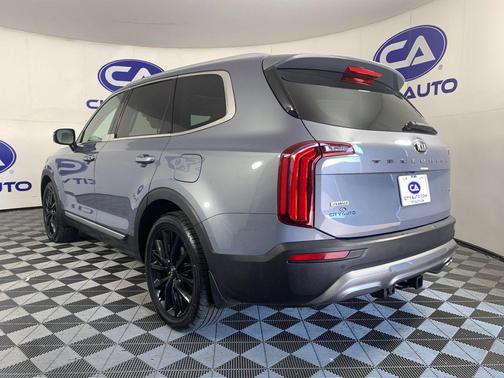 Everlasting Silver 2021 Kia Telluride SX