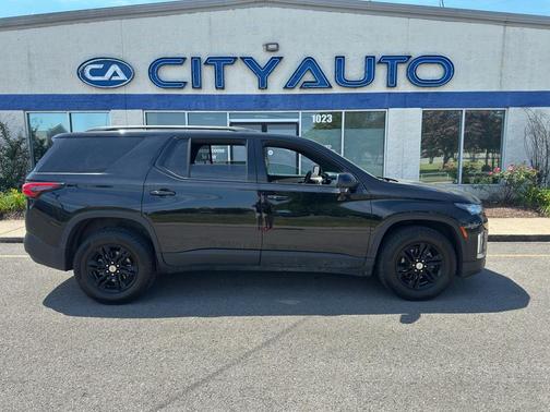Mosaic Black Metallic 2023 Chevrolet Traverse LS