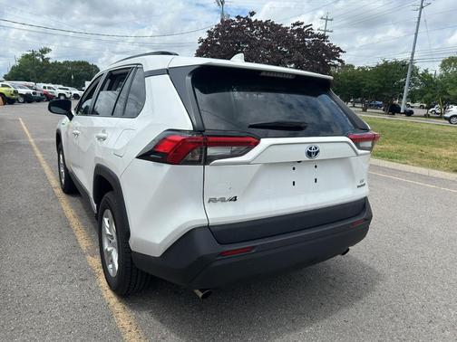 Super White 2021 Toyota RAV4 Hybrid LE