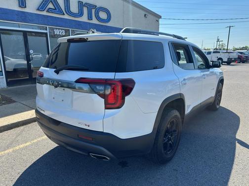 White Frost Tricoat 2022 GMC Acadia AWD AT4