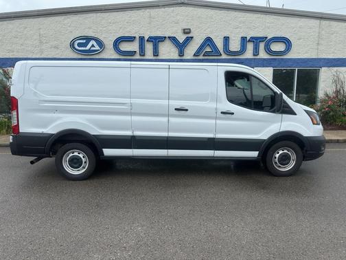 Oxford White 2022 Ford Transit-250 Base