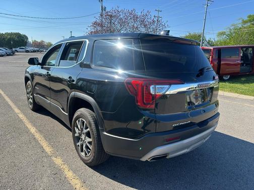Ebony Twilight Metallic 2023 GMC Acadia AWD SLE