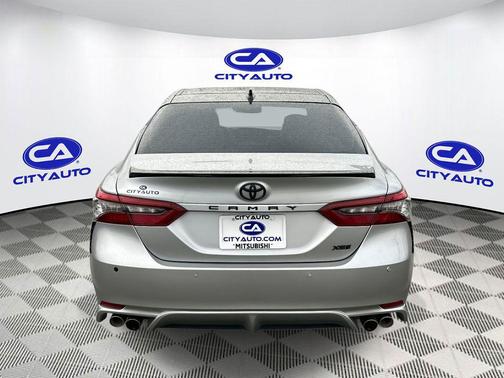 Celestial Silver Metallic/Midnight Black Metallic 2023 Toyota Camry XSE