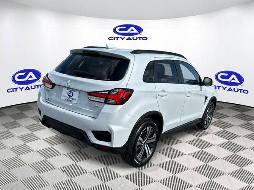White Diamond 2025 Mitsubishi Outlander Sport 2.4 SEL