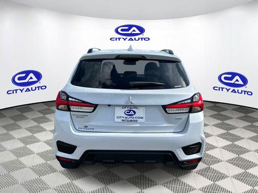 White Diamond 2025 Mitsubishi Outlander Sport 2.4 SEL