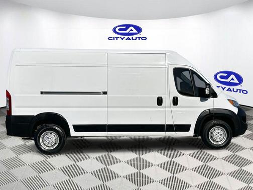 Bright White Clearcoat 2023 RAM ProMaster 2500 High Roof