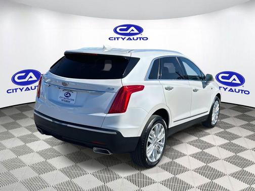 Crystal White Tricoat 2017 Cadillac XT5 Premium Luxury