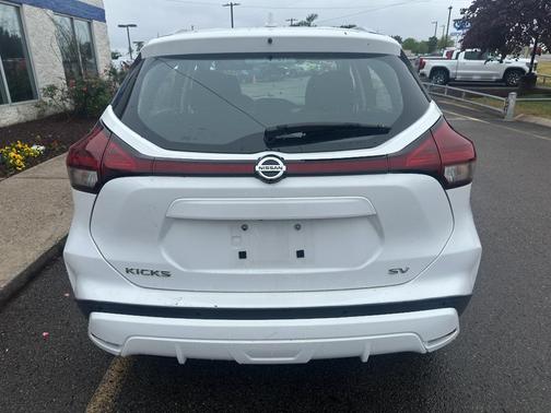Fresh Powder 2021 Nissan Kicks SV