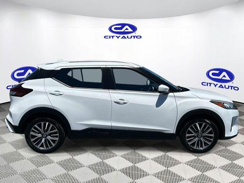 Fresh Powder 2021 Nissan Kicks SV