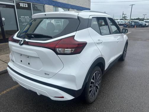 Fresh Powder 2021 Nissan Kicks SV