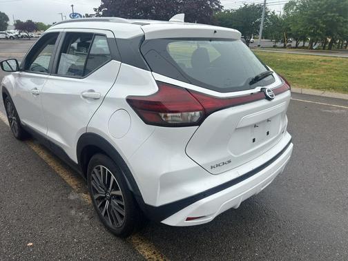 Fresh Powder 2021 Nissan Kicks SV