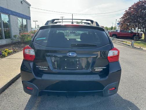 Crystal Black Silica 2017 Subaru Crosstrek 2.0i Premium