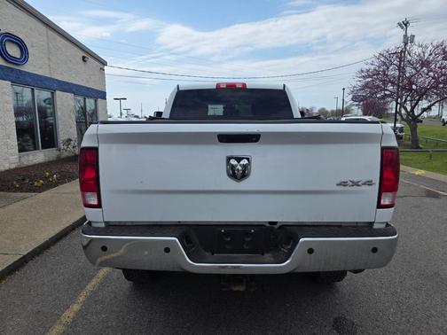2017 RAM 2500 Tradesman Crew Cab 4x4 6'4' Box