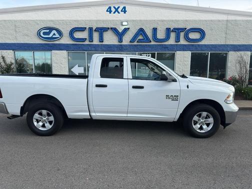Bright White Clearcoat 2022 RAM 1500 Tradesman