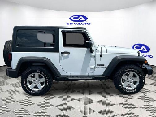 Bright White Clearcoat 2017 Jeep Wrangler Sport