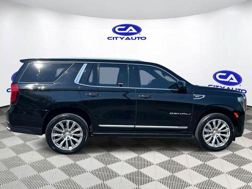 Onyx Black 2023 GMC Yukon Denali
