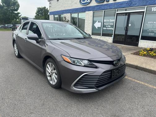 Predawn Gray Mica 2022 Toyota Camry LE