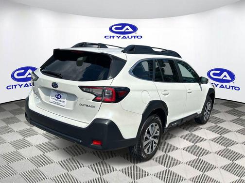 Crystal White Pearl 2023 Subaru Outback Premium