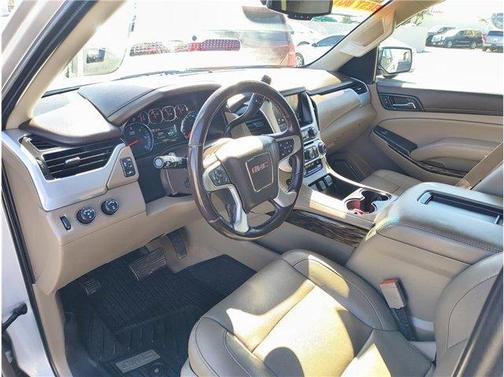 2020 GMC Yukon XL SLT